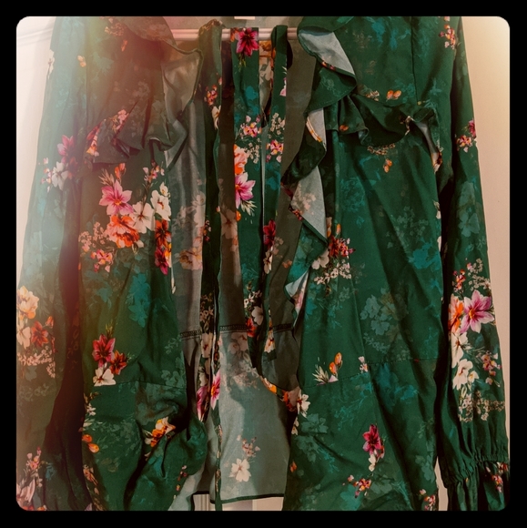 🖤SOLD🖤Wrap Blouse - Picture 1 of 1